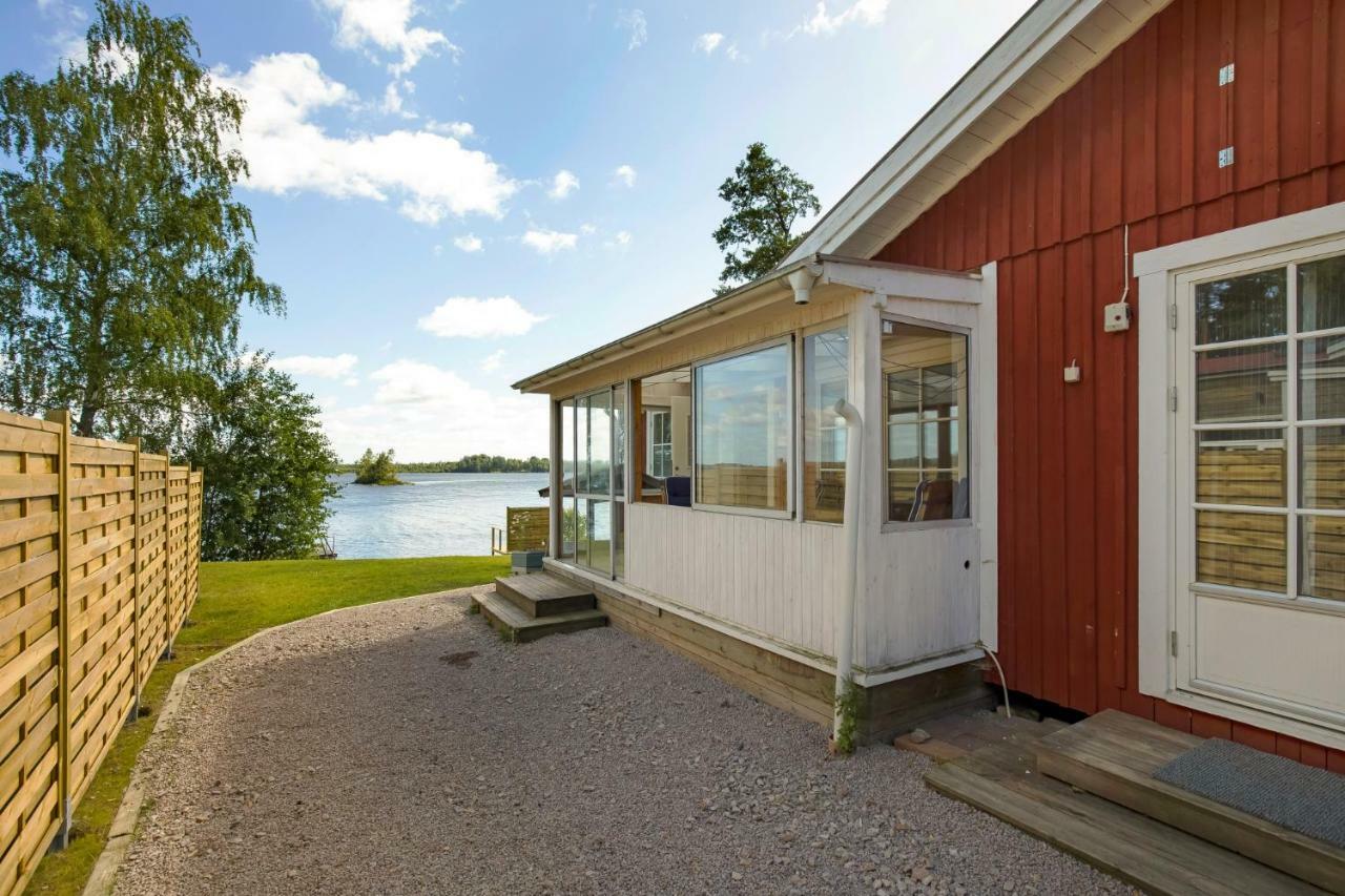 Holiday Lakefront House Villa Bjorkoby Exteriör bild